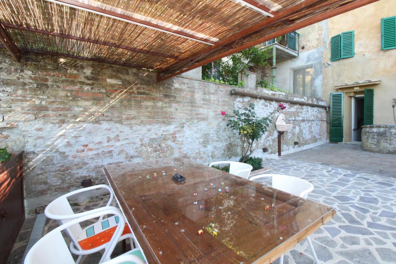 The House Of The Film Apartamento Siena Exterior foto